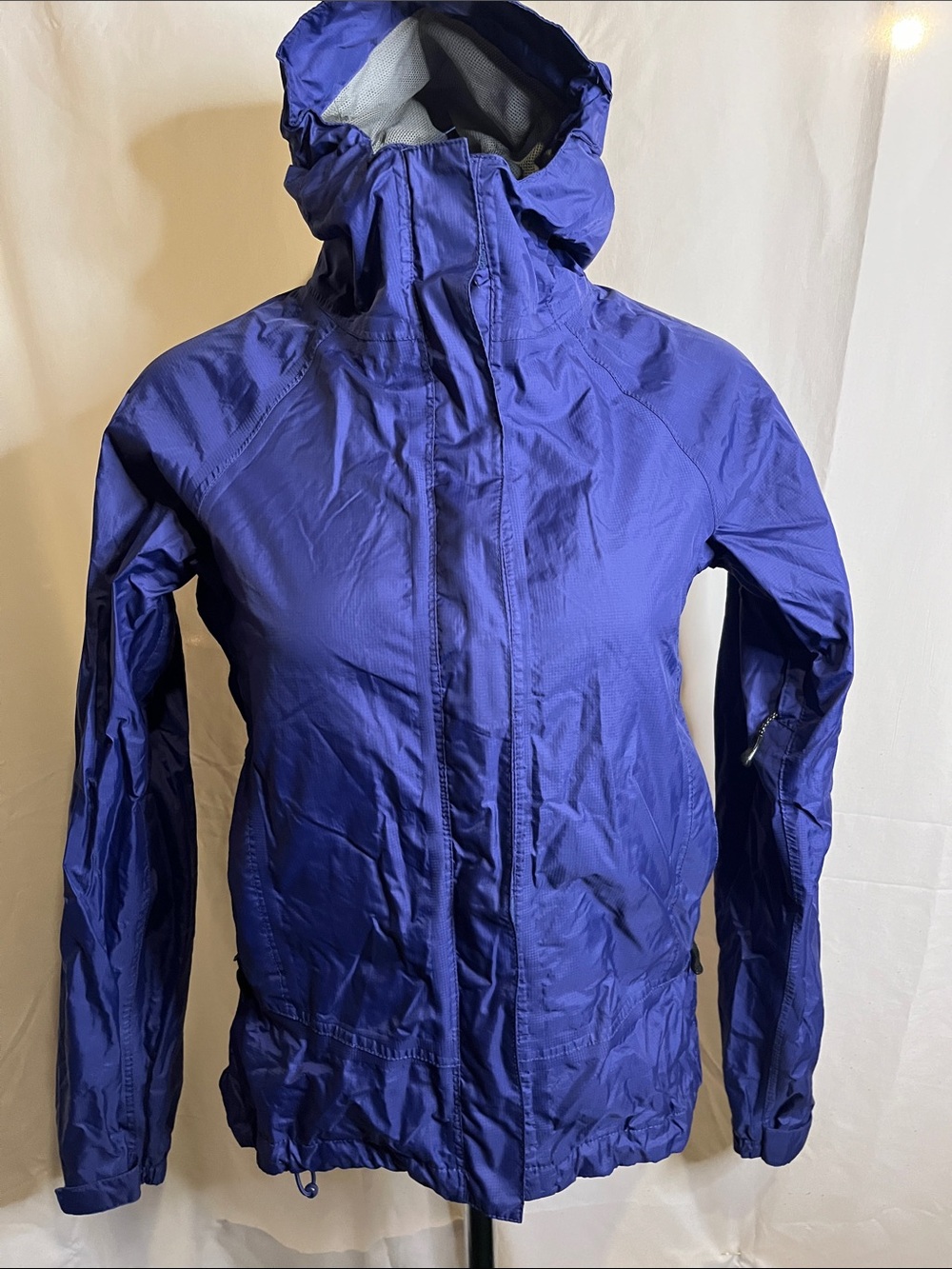 Women's Waterproof Hooded Jacket in Royal Blue
